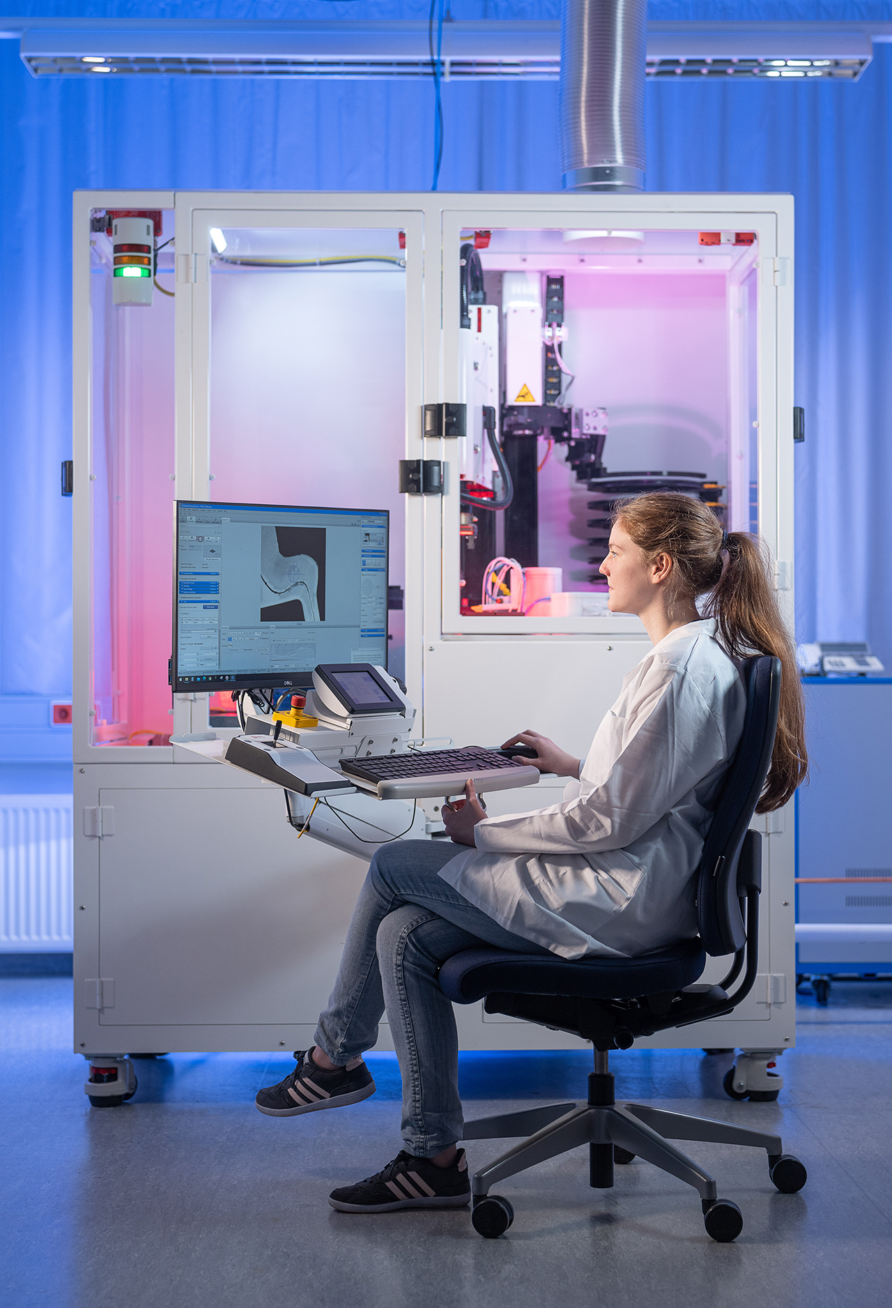 The processes and parameters are set precisely before sample processing begins. This requires a high level of expertise in metallography.